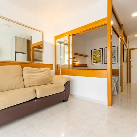 International-3 By Interhome