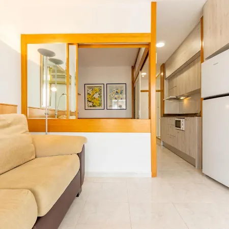 International-3 By Interhome